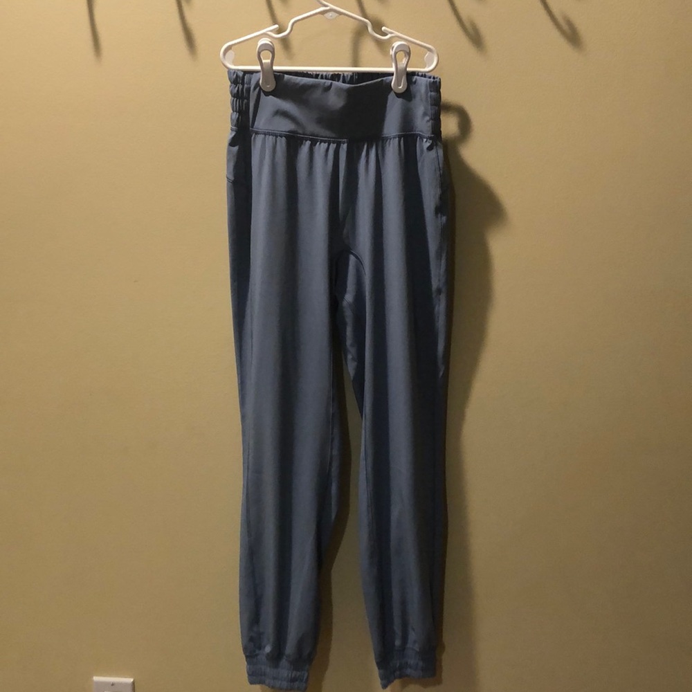 LuluLemon beautiful Joggers xxs